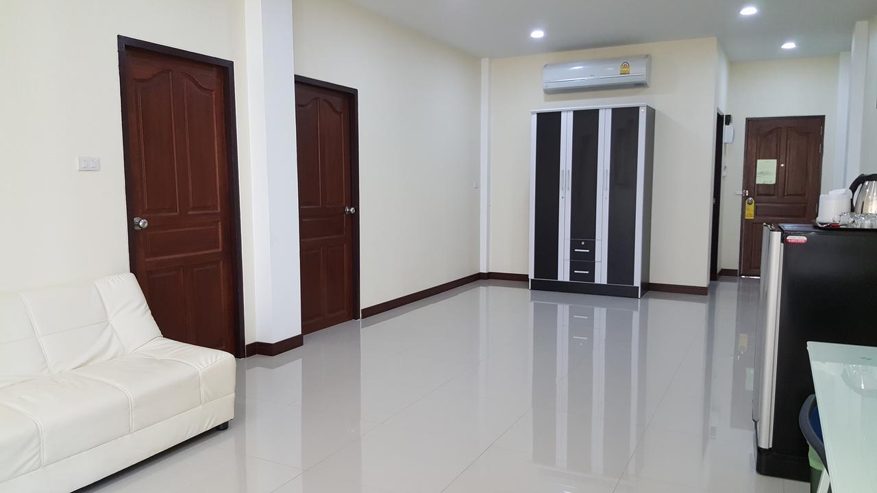Charoensuk Grand Hotel Kabin Buri Exteriér fotografie