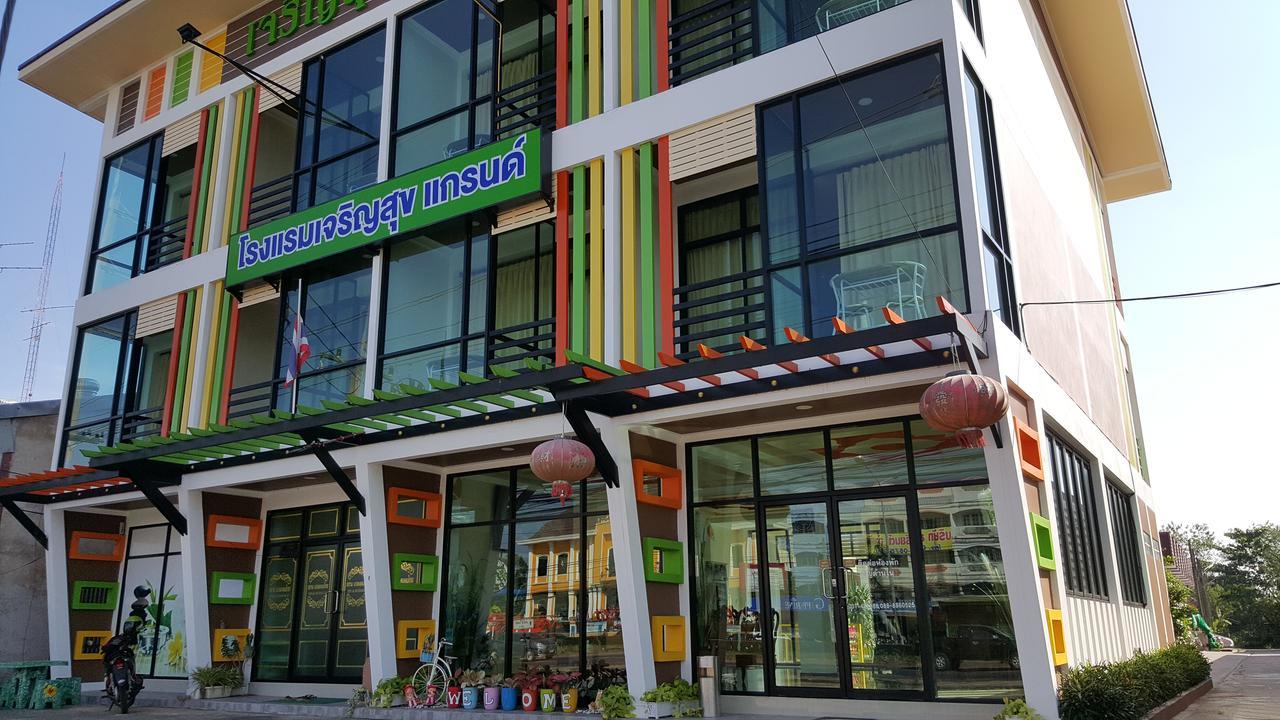 Charoensuk Grand Hotel Kabin Buri Exteriér fotografie