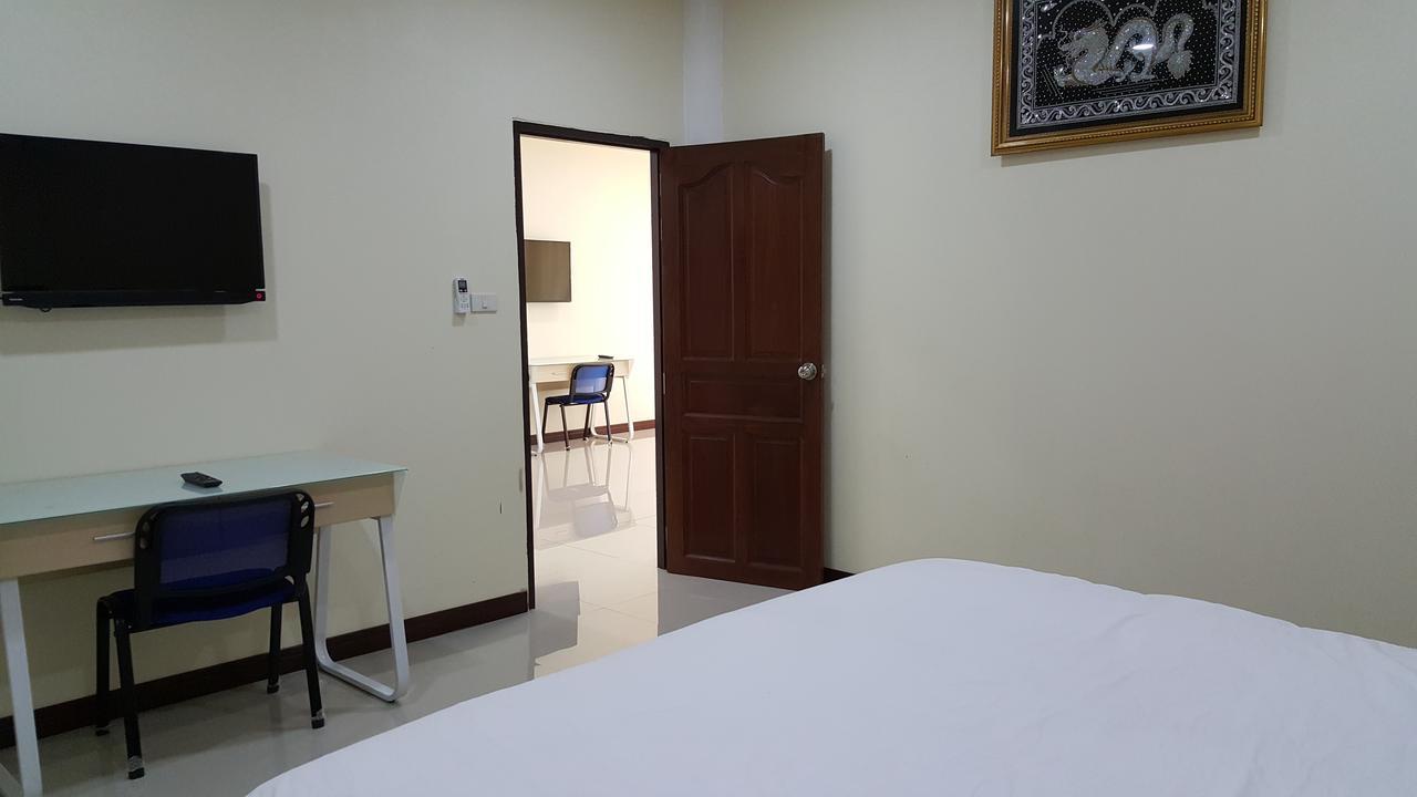 Charoensuk Grand Hotel Kabin Buri Exteriér fotografie